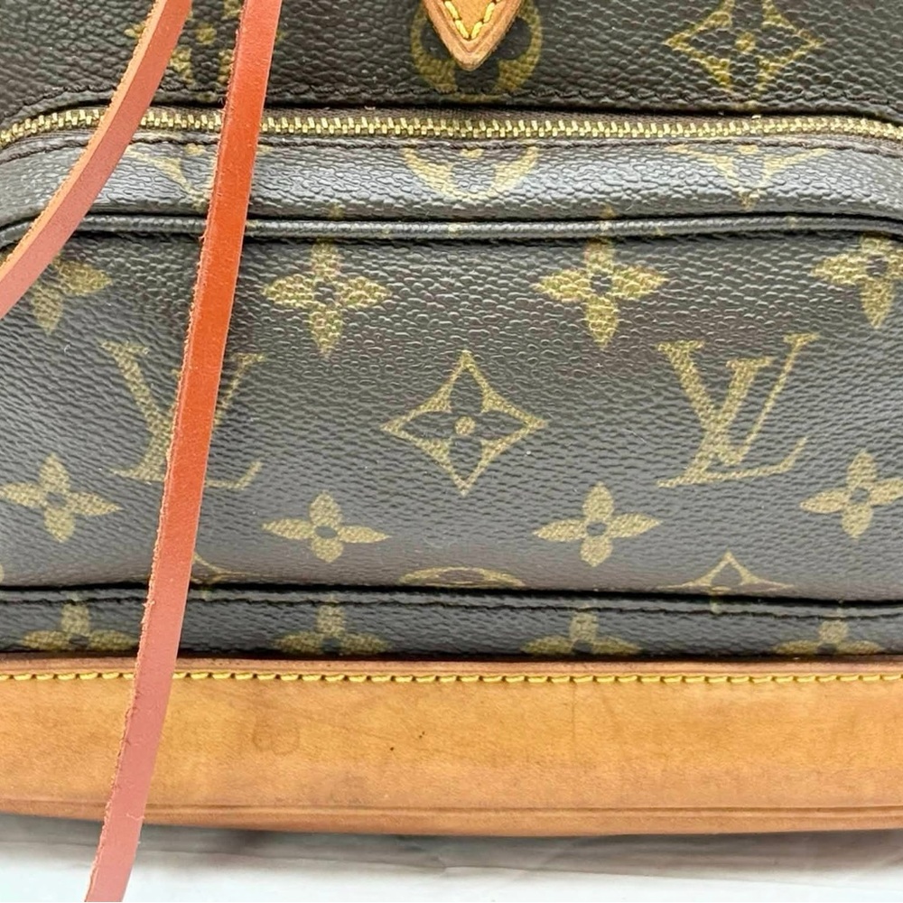Louis Vuitton Classic Monogram Tan Backpack MM - Picture 8 of 16